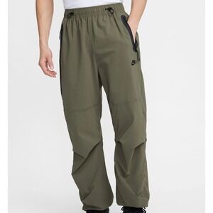 Nike Tech Woven Pants Medium Olive HM7158-223 $125 Men's Size Small S
